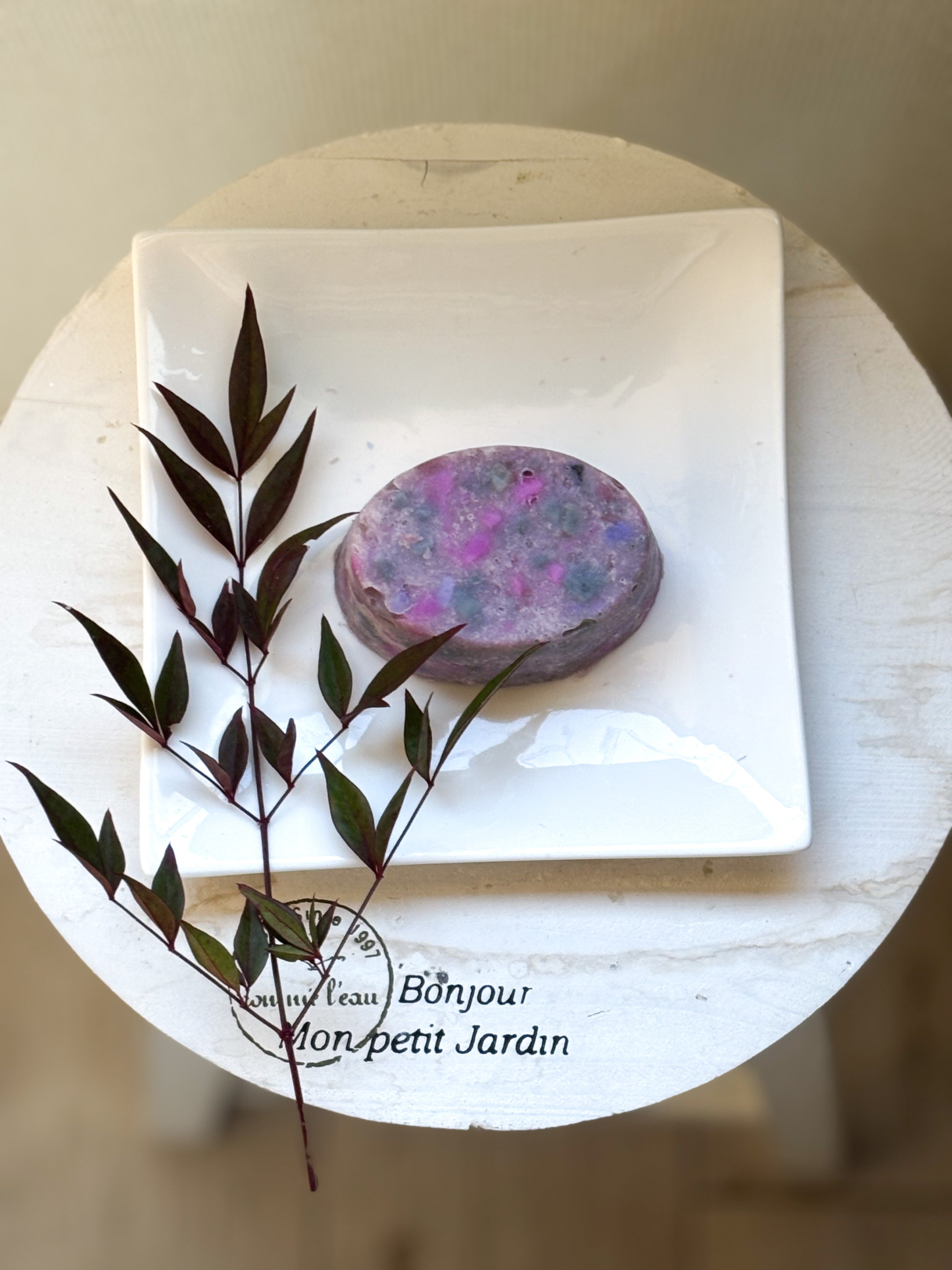 ― Shadow Goddess / シャドウゴッデス ―　オーバル　12月20日より販売開始