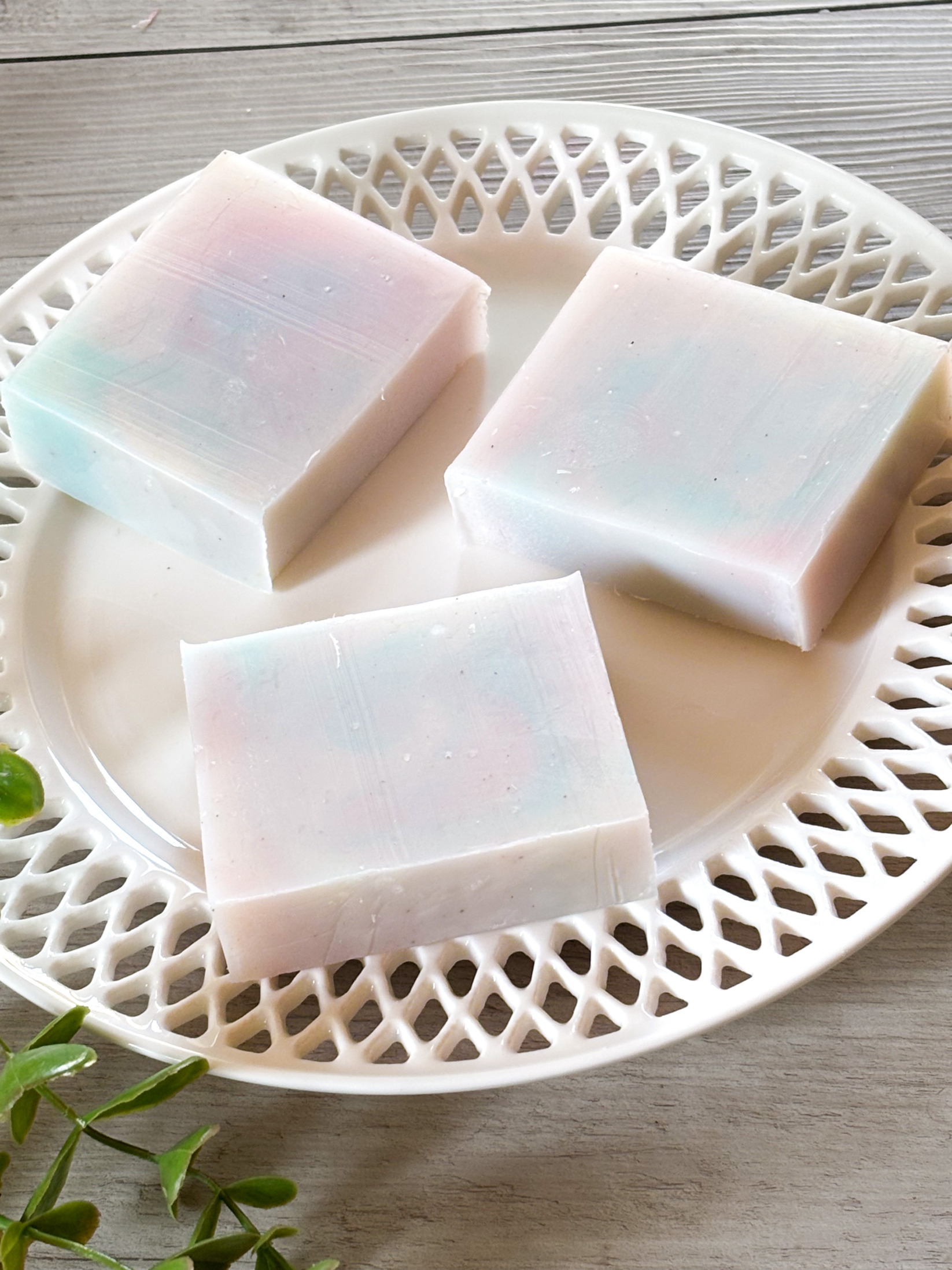 新作✨幸運の流れに乗る石けん　レギュラー＆お花　